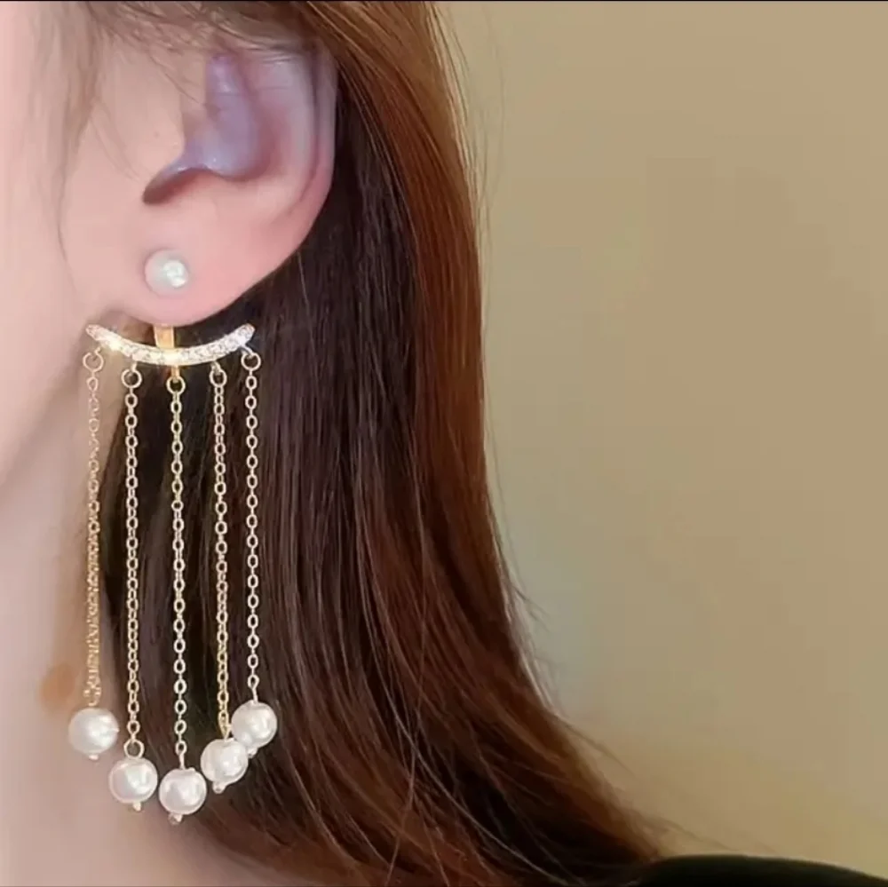NEW FAUX PEARL TASSEL DANGLE EARRINGS - Picture 2 of 8